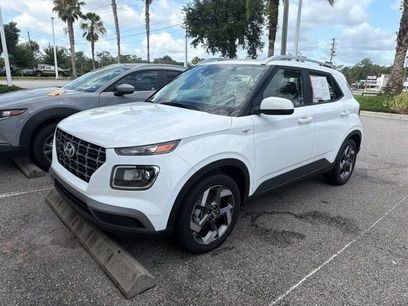 Used 2025 Hyundai Venue SEL