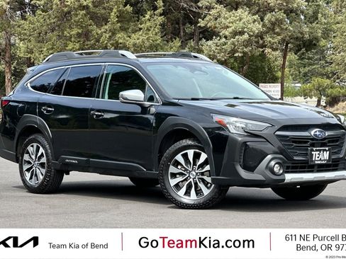 Used 2023 Subaru Outback Touring AWD/4WD image 1
