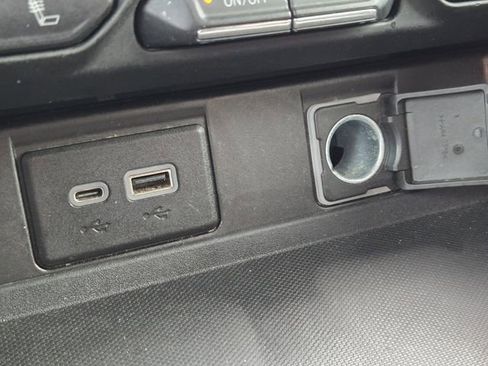 Used 2021 Chevrolet Tahoe Z71 w/ Rear Media and Nav Package image 21