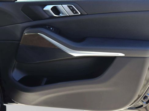 Used 2021 BMW X5 xDrive40i w/ Convenience Package image 36