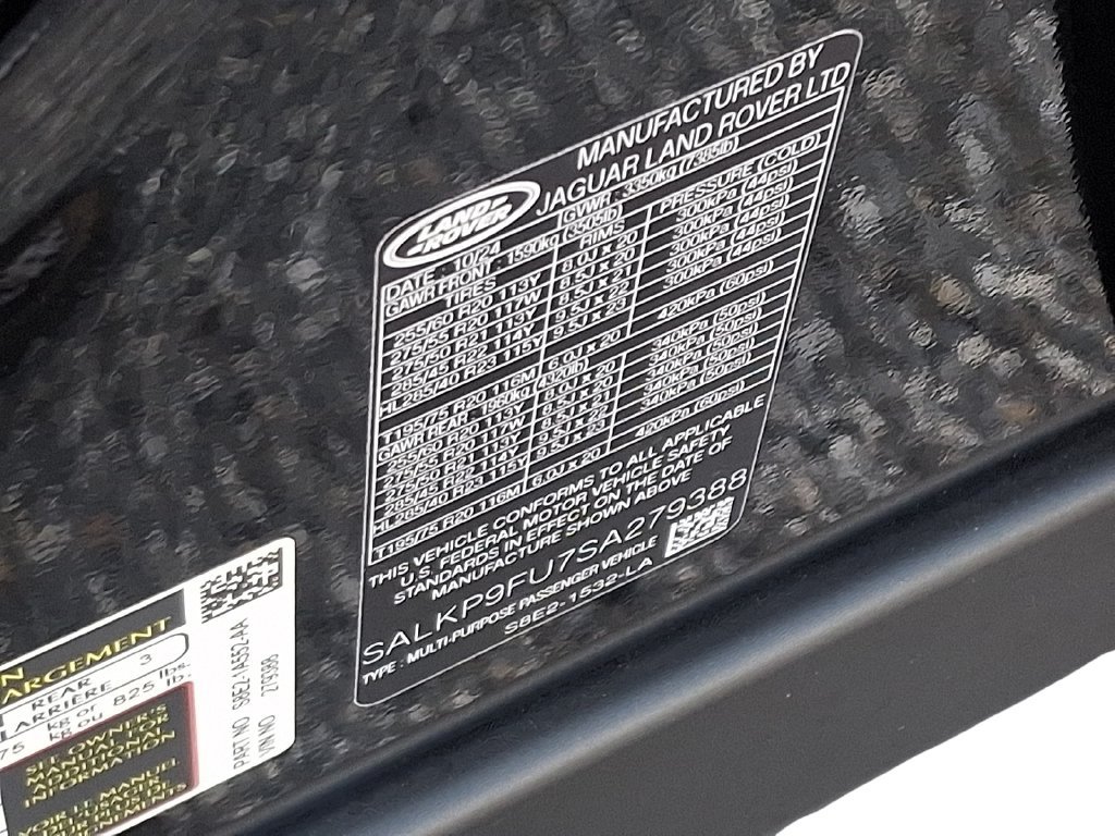 Used 2025 Land Rover Range Rover SE AWD/4WD image 27