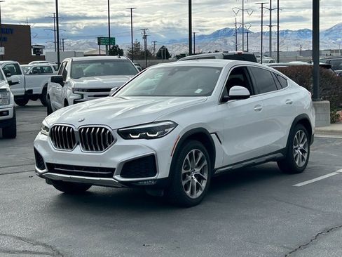 Used 2021 BMW X6 xDrive40i w/ Premium Package image 8