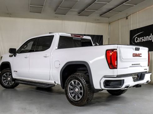 Used 2024 GMC Sierra 1500 AT4 w/ AT4 Premium Package AWD/4WD image 10