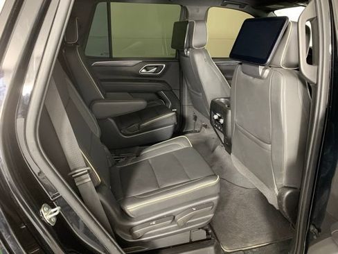 Used 2022 GMC Yukon SLT w/ SLT Premium Package AWD/4WD image 28
