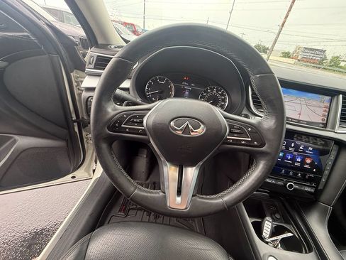 Used 2019 INFINITI QX50 Essential w/ Premium Heat Package AWD/4WD image 16