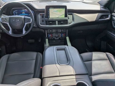 Used 2024 Chevrolet Tahoe Z71 w/ Luxury Package AWD/4WD image 16