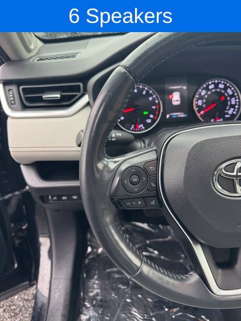 Used 2019 Toyota RAV4 XLE Premium w/ Cold Weather Package AWD/4WD image 17