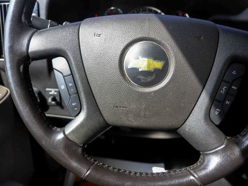 Used 2022 Chevrolet Express 3500 w/ Power Convenience Package RWD image 17