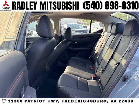 Used 2025 Nissan Sentra SR w/ SR Premium Package FWD image 12