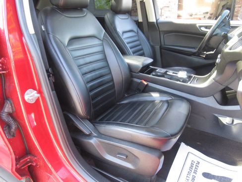 Used 2020 Ford Edge SEL w/ Convenience Package AWD/4WD image 5