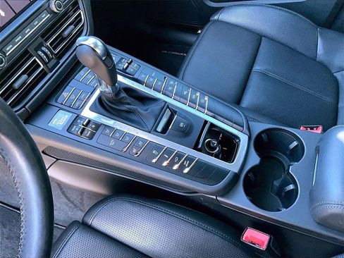 Used 2021 Porsche Macan GTS image 17