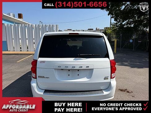 Used 2018 Dodge Grand Caravan GT FWD image 4