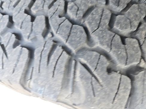 Used 2017 GMC Sierra 1500 SLE w/ SLE Value Package image 32