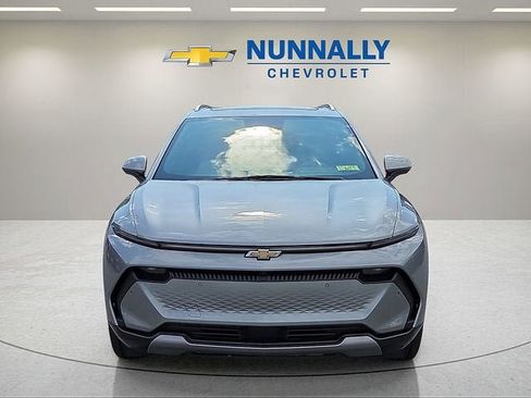 New 2025 Chevrolet Equinox EV LT w/ Active Safety Package 3 FWD image 8