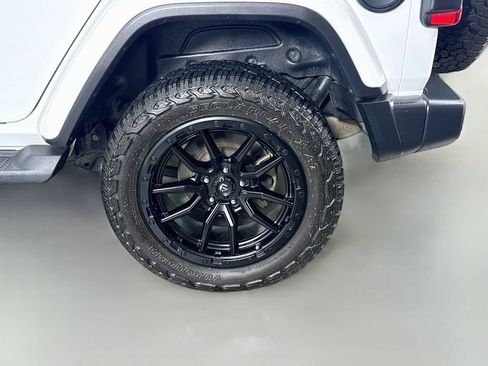 Used 2021 Jeep Wrangler Unlimited Sahara AWD/4WD image 20