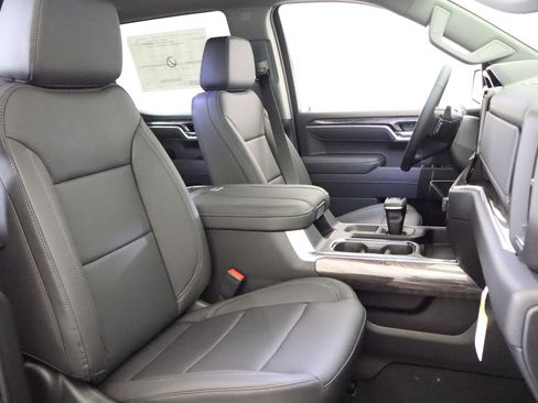 New 2026 Chevrolet Silverado 1500 LTZ w/ LTZ Premium Package AWD/4WD image 20