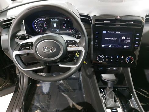 Certified 2023 Hyundai Tucson SE AWD/4WD image 17