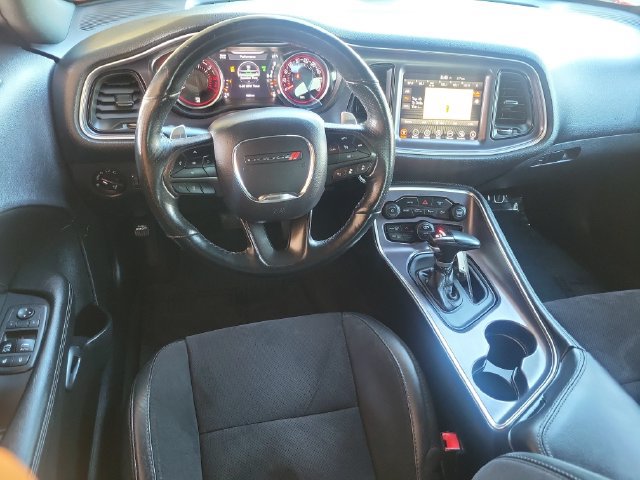 Used 2017 Dodge Challenger R/T Scat Pack RWD image 7