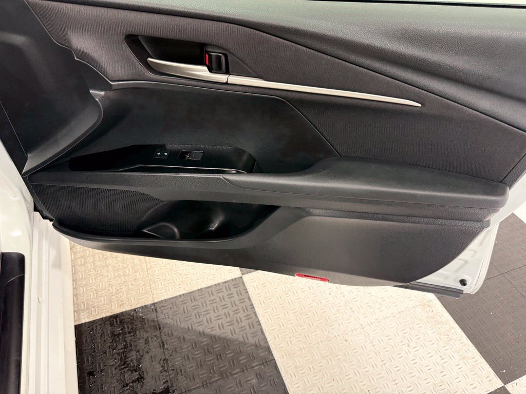 Used 2025 Toyota Camry LE FWD image 22