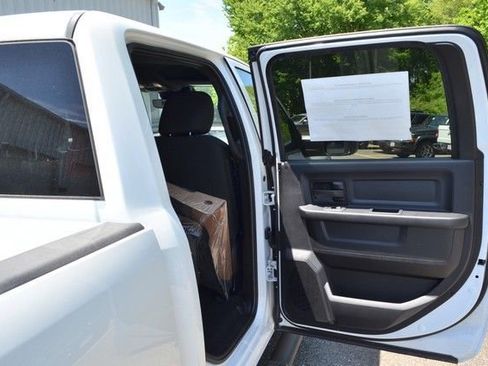 New 2026 RAM 2500 Tradesman AWD/4WD image 30