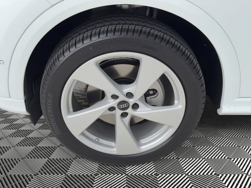 New 2026 Audi Q5 Premium Plus image 11