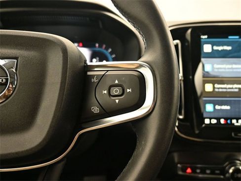 Used 2024 Volvo XC40 B5 Plus w/ Climate Package image 24