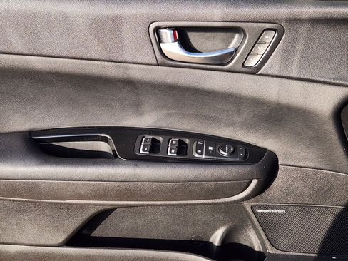 Used 2020 Kia Optima SX FWD image 32