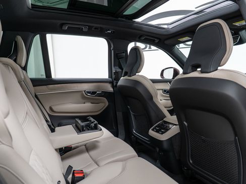 New 2026 Volvo XC90 B6 Plus w/ Protection Package image 23