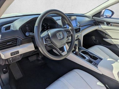 Used 2020 Honda Accord EX image 6