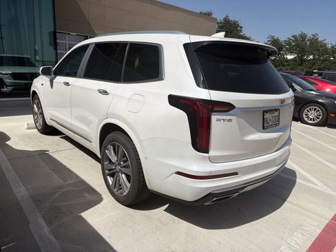Used 2020 Cadillac XT6 Premium Luxury FWD image 9