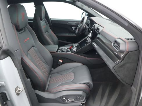 Used 2023 Lamborghini Urus Performante image 21