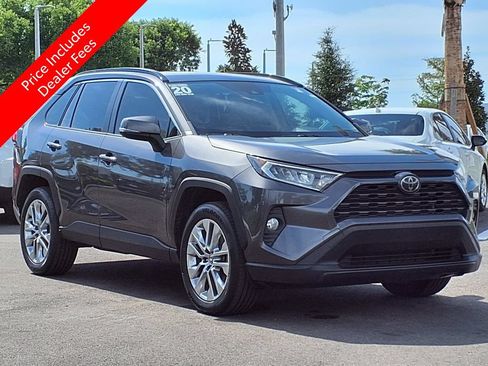 Used 2020 Toyota RAV4 XLE Premium FWD image 1