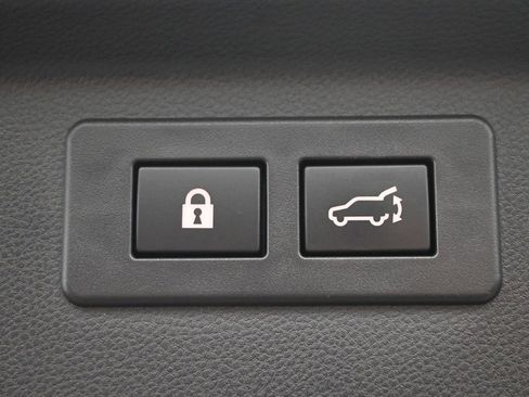 Used 2023 Subaru Forester Premium AWD/4WD image 12