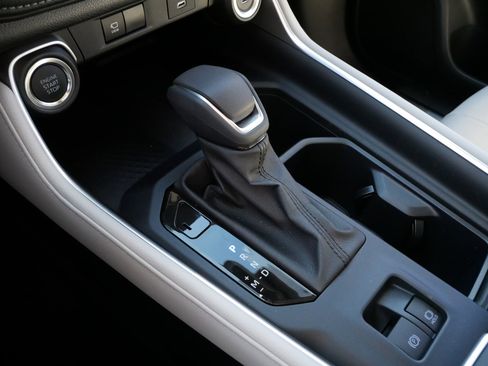 Certified 2026 Toyota Grand Highlander Platinum image 24