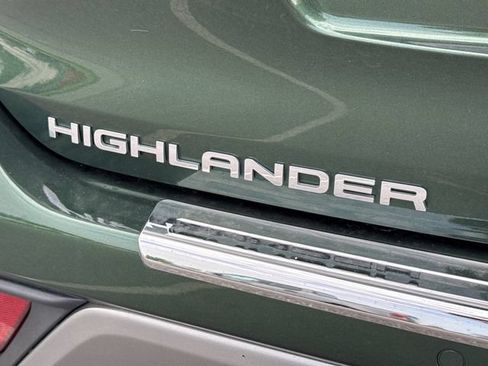 Used 2023 Toyota Highlander Platinum AWD/4WD image 17