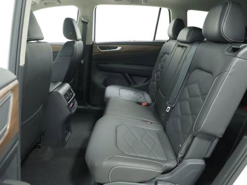 New 2026 Volkswagen Atlas SE FWD image 33