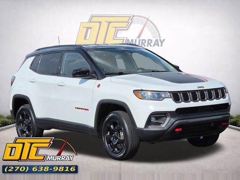 Used 2023 Jeep Compass Trailhawk AWD/4WD image 1