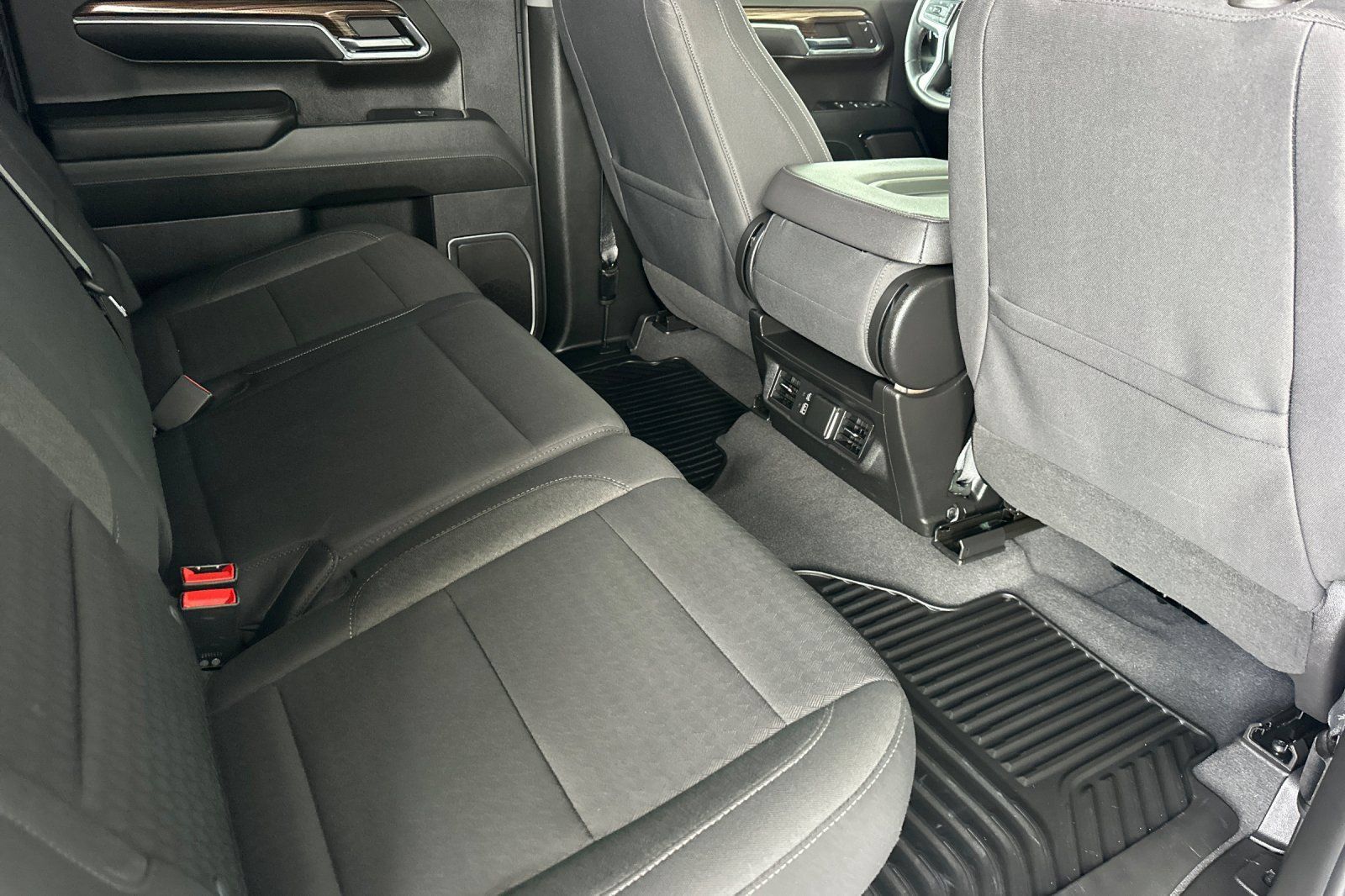 Used 2024 Chevrolet Silverado 1500 RST w/ LPO, Dark Essentials Package RWD image 18