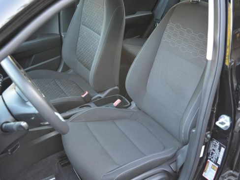 Used 2021 Kia Rio LX image 10