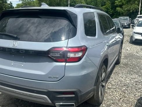 Used 2023 Honda Pilot Elite image 8