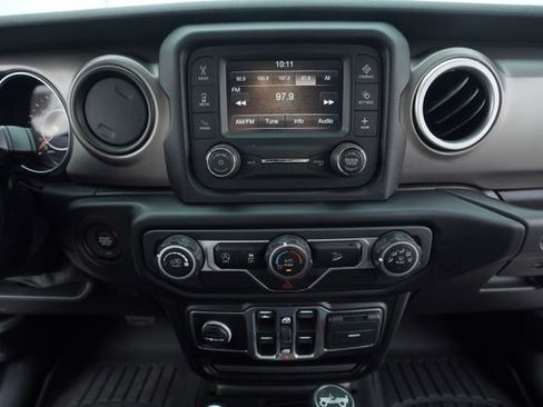 Used 2020 Jeep Wrangler Unlimited Sport S image 28