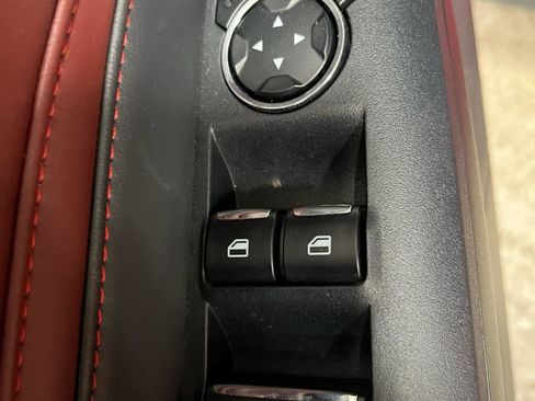 Used 2025 Ford Mustang GT Premium image 30