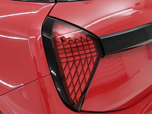 Used 2025 MINI Cooper 2-Door Hardtop image 8