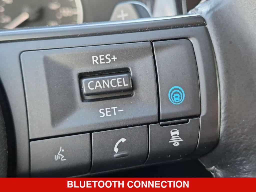 Used 2024 Nissan Pathfinder SV AWD/4WD image 24