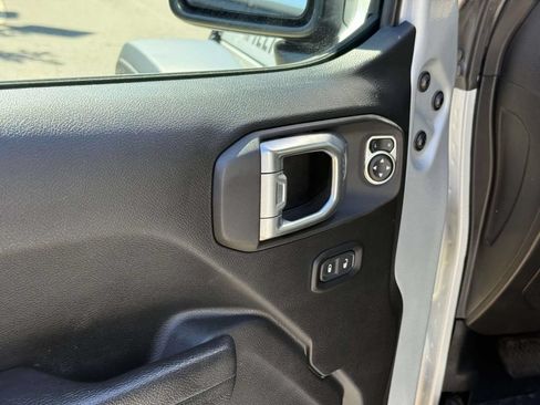 Used 2024 Jeep Wrangler Unlimited Sport AWD/4WD image 34