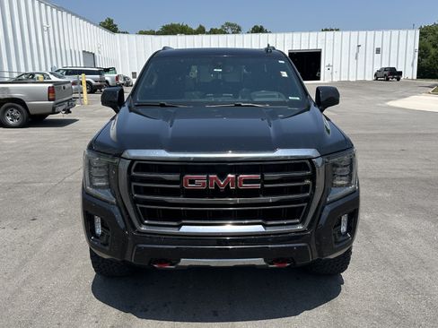 Used 2021 GMC Yukon AT4 w/ AT4 Premium Package AWD/4WD image 3