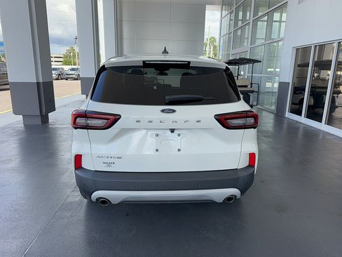 Certified 2023 Ford Escape Active w/ Tech Pack #1 FWD image 6