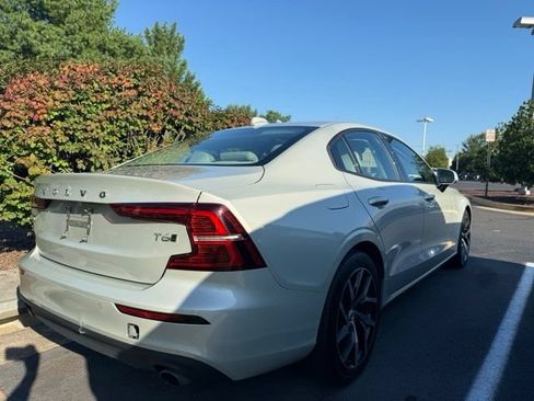 Used 2020 Volvo S60 T6 Momentum AWD/4WD image 3