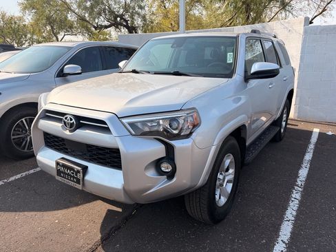 Used 2024 Toyota 4Runner SR5 RWD image 1