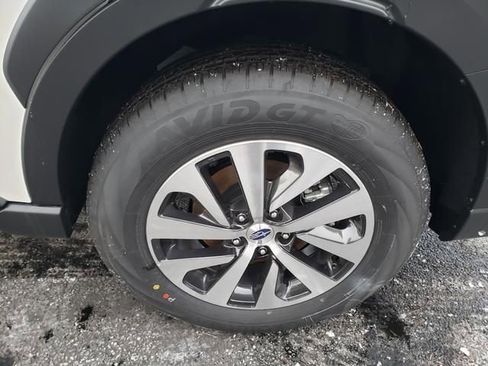 Used 2025 Subaru Outback Premium image 20